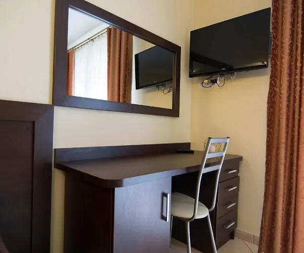 Baltica Nocleg ze śniadaniem 3*